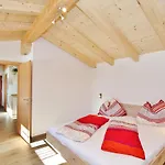 Apartment In Hollersbach Near Lift Hollersbach im Pinzgau
